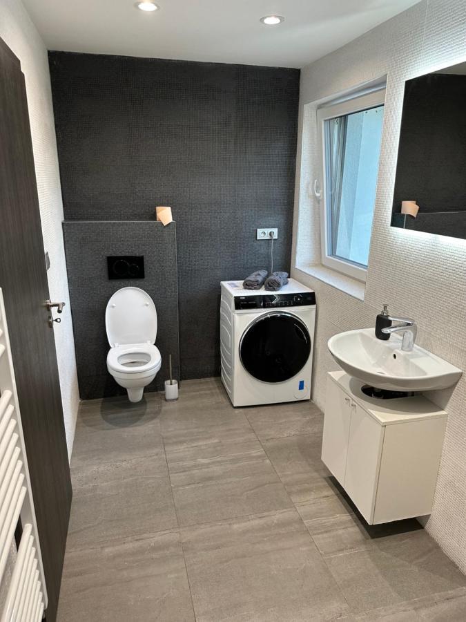 Apartman Byt 75M2 Klid Priroda Pro Rodinu プラハ エクステリア 写真