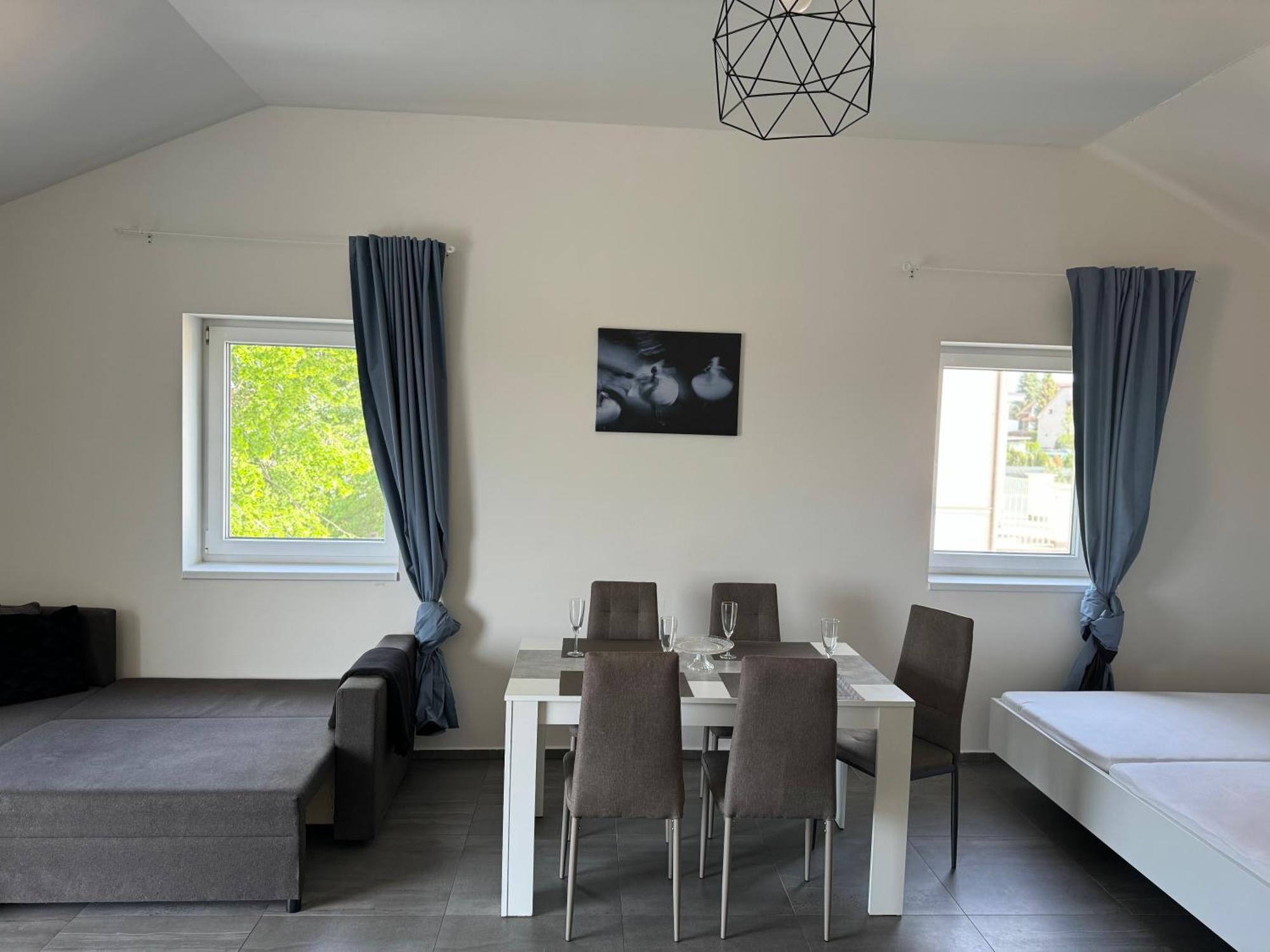 Apartman Byt 75M2 Klid Priroda Pro Rodinu プラハ エクステリア 写真