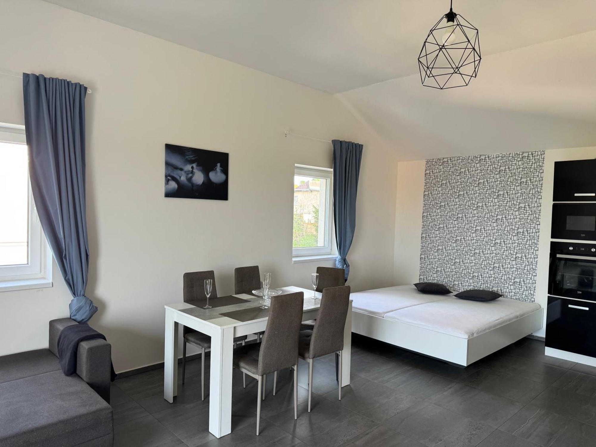 Apartman Byt 75M2 Klid Priroda Pro Rodinu プラハ エクステリア 写真
