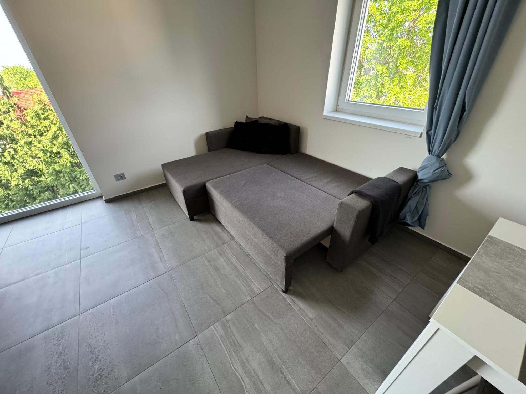 Apartman Byt 75M2 Klid Priroda Pro Rodinu プラハ エクステリア 写真